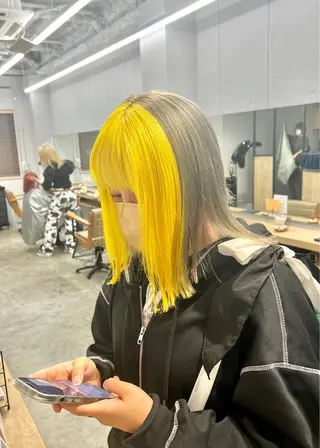 ショート カラー SALOWIN柏Suite所属・ブリーチ毛の縮毛矯正 ハイトーン/岡本智樹のヘアスタイル