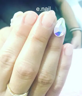 ネイル e.nail所属・和賀井 恵理のネイルデザイン