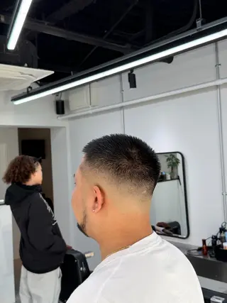 メンズ thesmiths所属・ナカ レオナのヘアスタイル