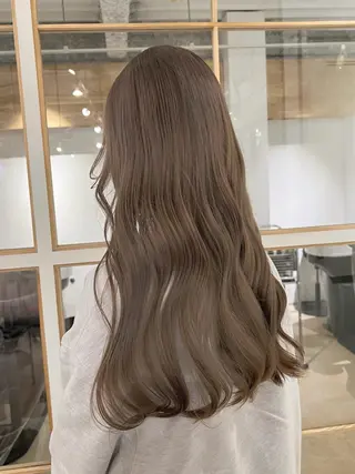 ミディアム カラー sio.nail&eyebrow salon shimokitazawa2号店所属・nailist mana𖤐´-のネイルデザイン