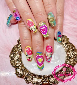ネイル CROWN プライベートサロンのネイルデザイン