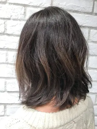 ミディアム カラー Ash 戸田公園店のヘアスタイル