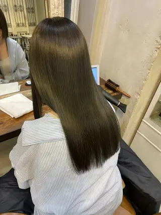 ロング ブリーチ＆縮毛矯正 🧸tomoki🧸のヘアスタイル