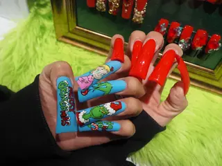 ネイル ONIKA Nail 表参道A4徒歩2分のネイルデザイン