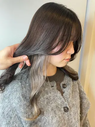 セミロング カラー matiz マティス　表参道所属・💚アンブレラカラー 髪質改善　丸尾】のヘアスタイル