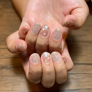 ネイル HENRIETTA NAILSALONのネイルデザイン