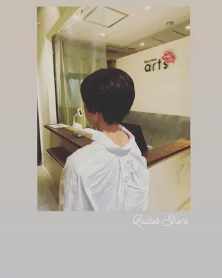 ショート ハイライト/インナー /ブリーチ/レイヤーのヘアスタイル