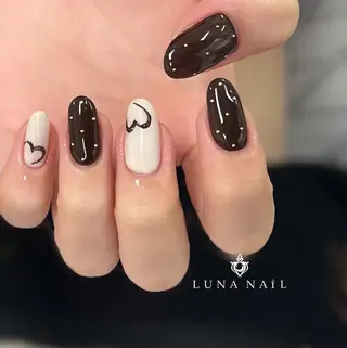 ネイル アトリエ　ミモザ所属・いまむら あかりのネイルデザイン