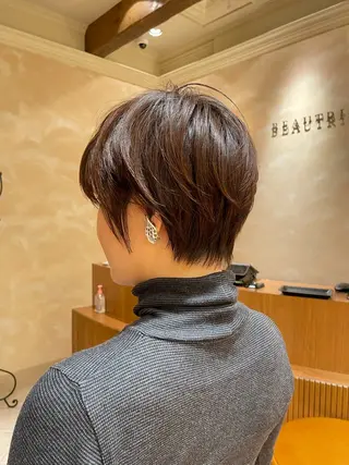 ショート ボブ ホノカのヘアスタイル