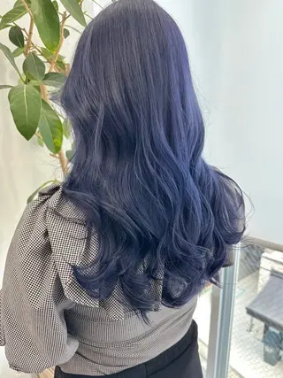 ロング カラー 🫐寒色系カラー 🫐ヤマナカリリカのヘアスタイル