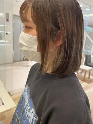 ミディアム パーマ ブリーチ/レイヤー 🌻Mutsumiのヘアスタイル