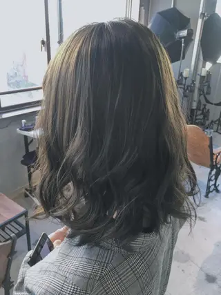 セミロング カラー パーマ 代表 中島貴志のヘアスタイル