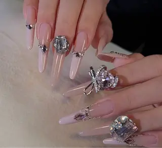 ネイル D-BEAUTY Nailsalonのネイルデザイン