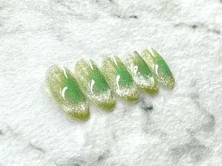 ネイル T Yumikoのネイルデザイン