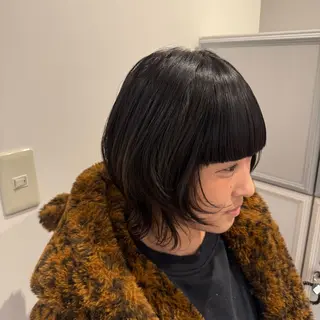 ショート レイヤーカット/ 艶カラー🌙Rinoのヘアスタイル