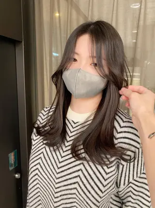 ロング 京都レイヤーカット/ 縮毛矯正/羽柴りくのヘアスタイル