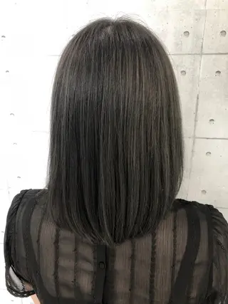 セミロング カラー 金沢 広美のヘアスタイル