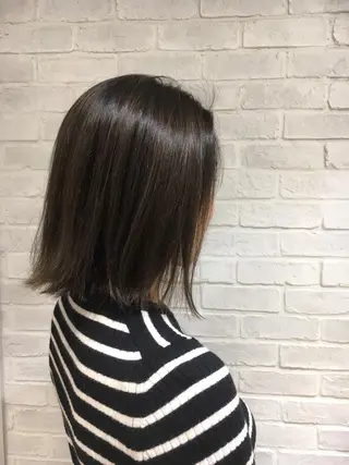 カラー 江原 彩華のヘアスタイル