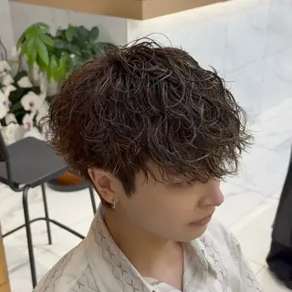 カラー パーマ バレイヤージュ ／ ユウイのヘアスタイル