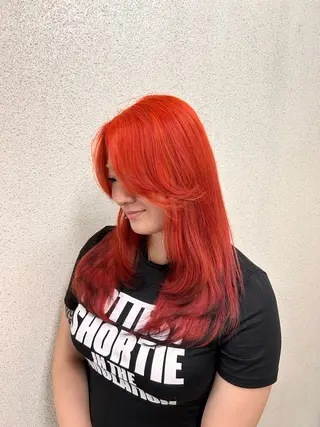 セミロング 巻ける縮毛矯正 🌺 柔らか海外質感のヘアスタイル