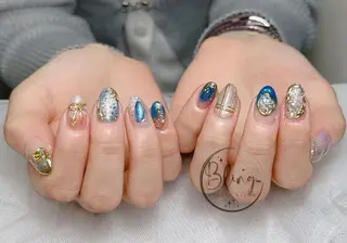 ミディアム Bling Salonのネイルデザイン