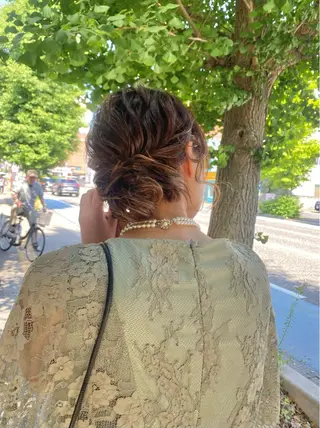 ミディアム ヘアアレンジ 小日向 沙織のヘアスタイル