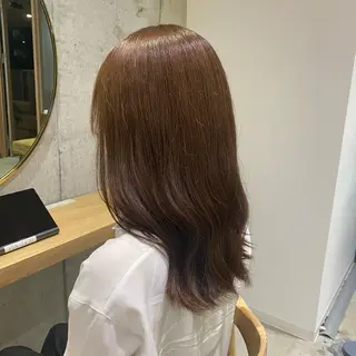 セミロング カラー fumi🪞血色感 アップ艶カラーのヘアスタイル