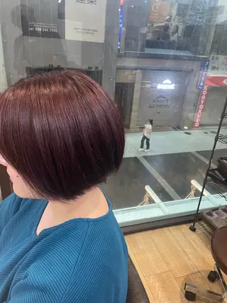 ショート カラー 浦野 翔のヘアスタイル