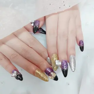 ネイル 柘植 祐子のネイルデザイン