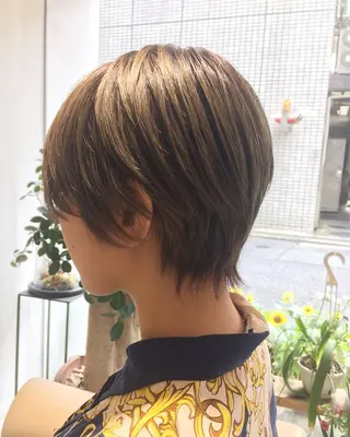 ショート カラー 安永 涼のヘアスタイル