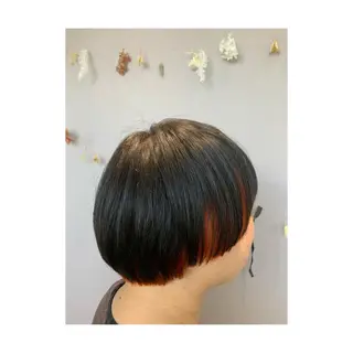 ショート カラー Log.hair所属・小坂 愛美のヘアスタイル