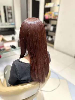 ロング カラー 伊藤 冬都のヘアスタイル