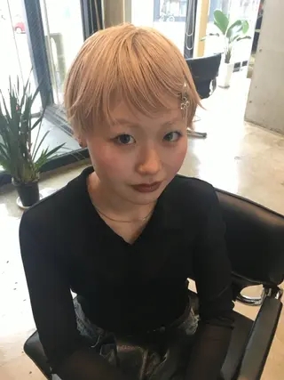ショート カラー KAAI ㅤのヘアスタイル