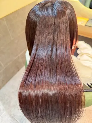 ロング biscohair 髪にドラマを。のヘアスタイル