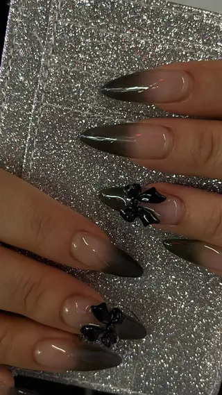 ネイル Esthetic Salon manish所属・Nailist Rinaのネイルデザイン