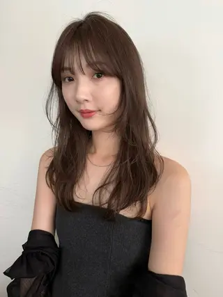 ロング SHEA.所属・表参道SHEA Am i／レイヤーカットのヘアスタイル