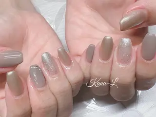 ネイル 芦辺 香奈のネイルデザイン