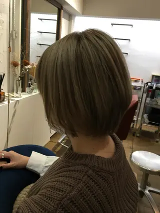 ショート カラー 代表　土屋ヒロユキ ショートカットのヘアスタイル