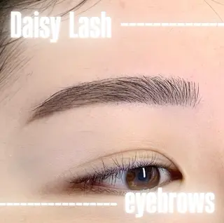 アイブロウ Daisy Lash たかとり みうのマツエク・マツパデザイン