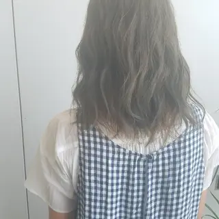 ミディアム iplus まつげ、眉毛、耳つぼのマツエク・マツパデザイン