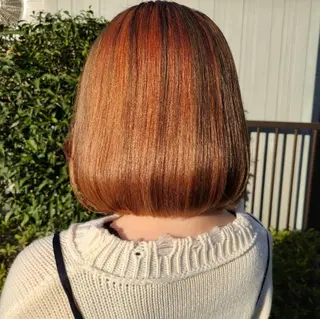 ショート 𝑹𝒊𝒌𝒐 ブリーチ/艶カラーのヘアスタイル