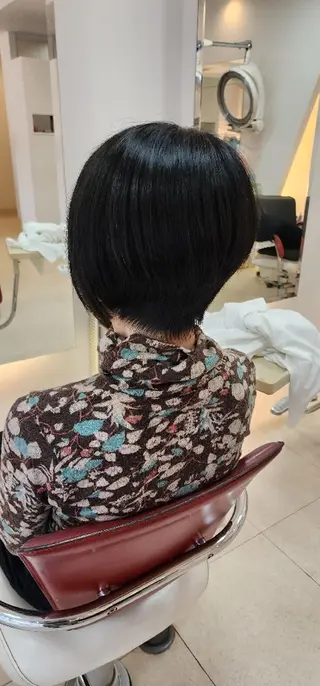 ミディアム カラー hairmake Juinのヘアスタイル