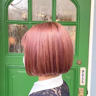 ショート カラー BRITS 渡辺 菜々子のヘアスタイル