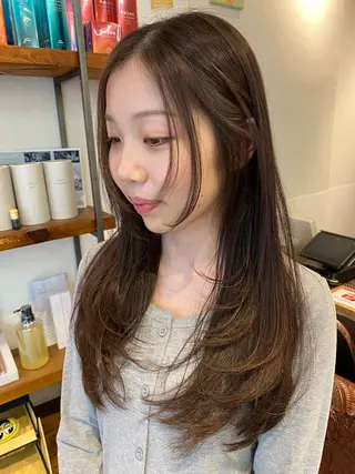 ロング カラー ナチュラルヘア🫧 ナナミのヘアスタイル