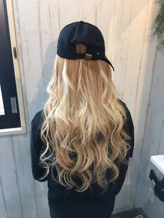 ロング カラー パーマ 大阪レミーエクステ チビ編み込みのヘアスタイル