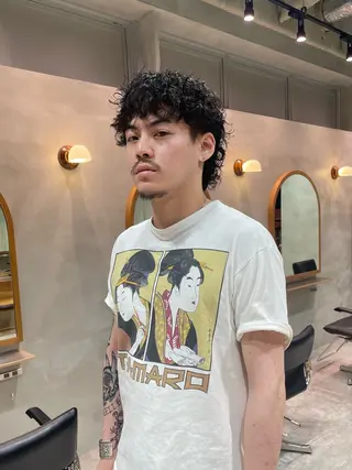 ミディアム 渡邉 和喜のヘアスタイル