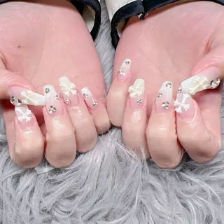 ネイル 個室ネイルサロンDolly  Girl〜ドーリーガール〜所属・DollyGirl KYOKOのネイルデザイン