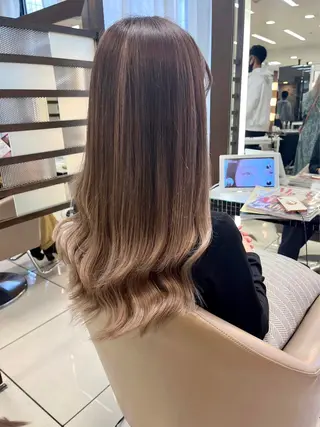 ミディアム カラー 羽エクステ/シール エクステ/横浜駅5分のヘアスタイル