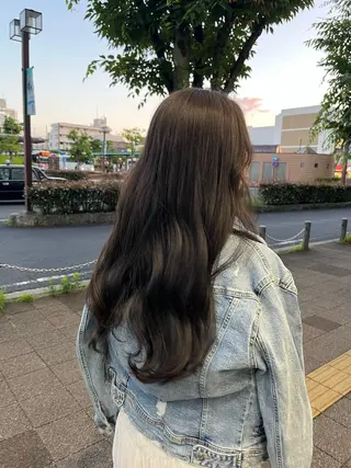 ロング カラー 大野 桃果のヘアスタイル