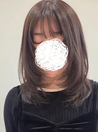 ミディアム Era Hatsuneのヘアスタイル